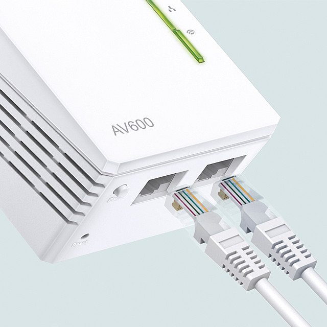 TP-Link TL-WPA4220 - 300Mbps AV600 Powerline Wi-Fi Extender with 2 LAN ports