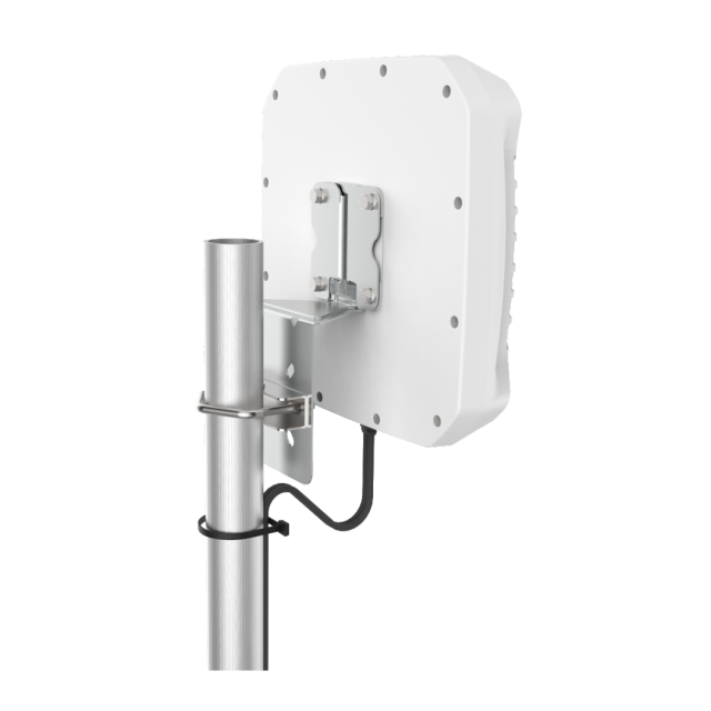 Poynting XPOL-2-5G-01 5m Coax SMA Male